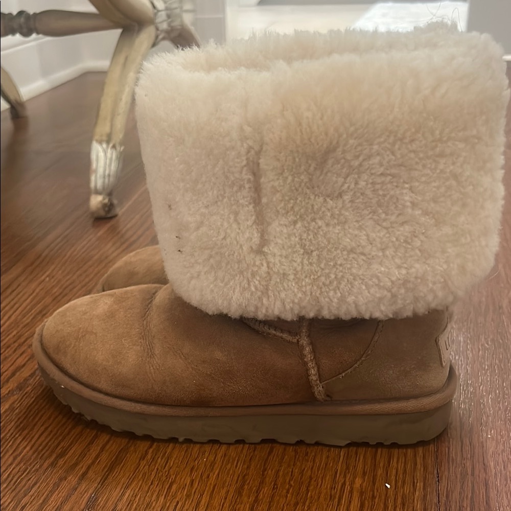 Women’s UGG Boots Chestnut